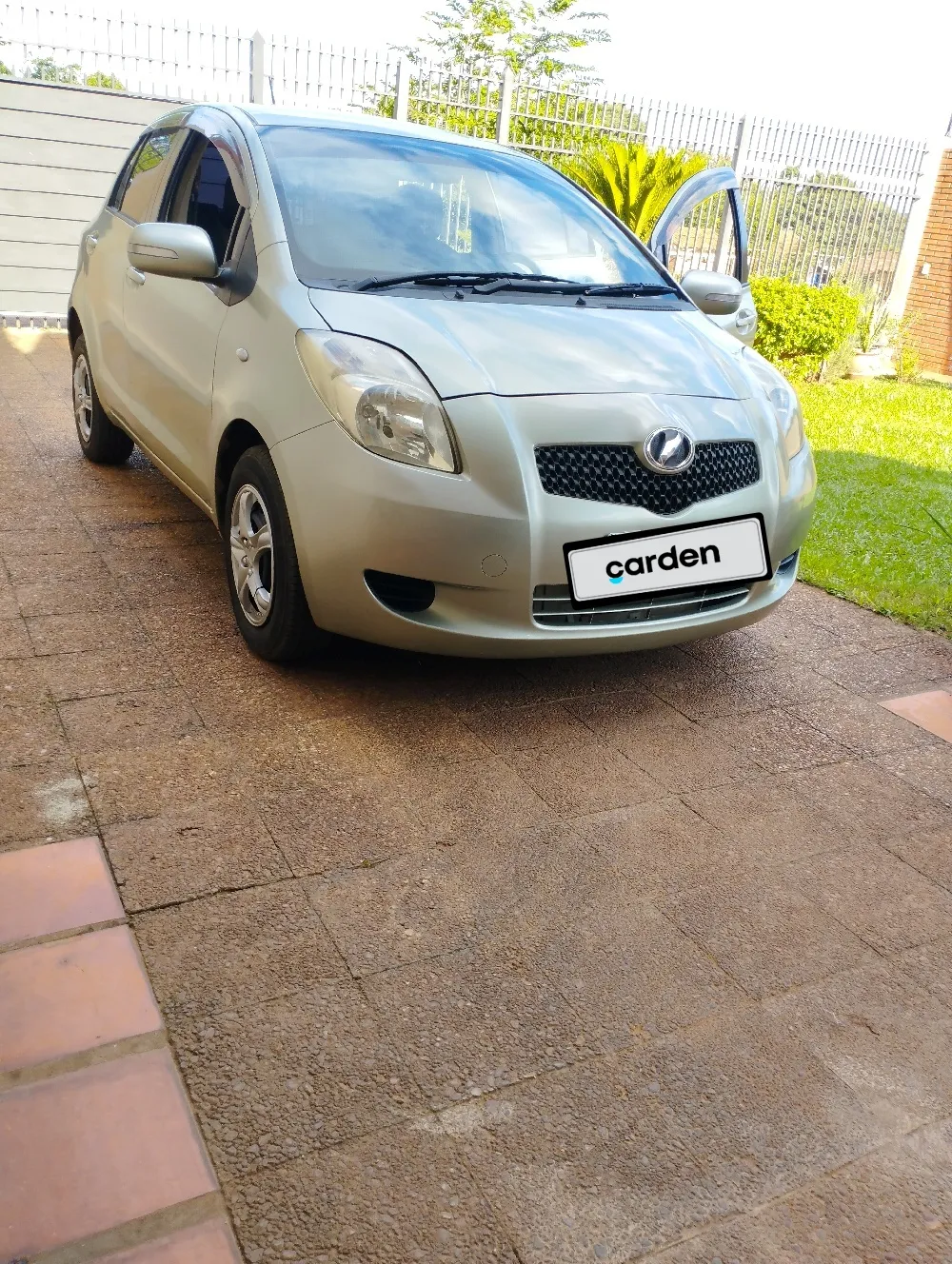TOYOTA VITZ 2007